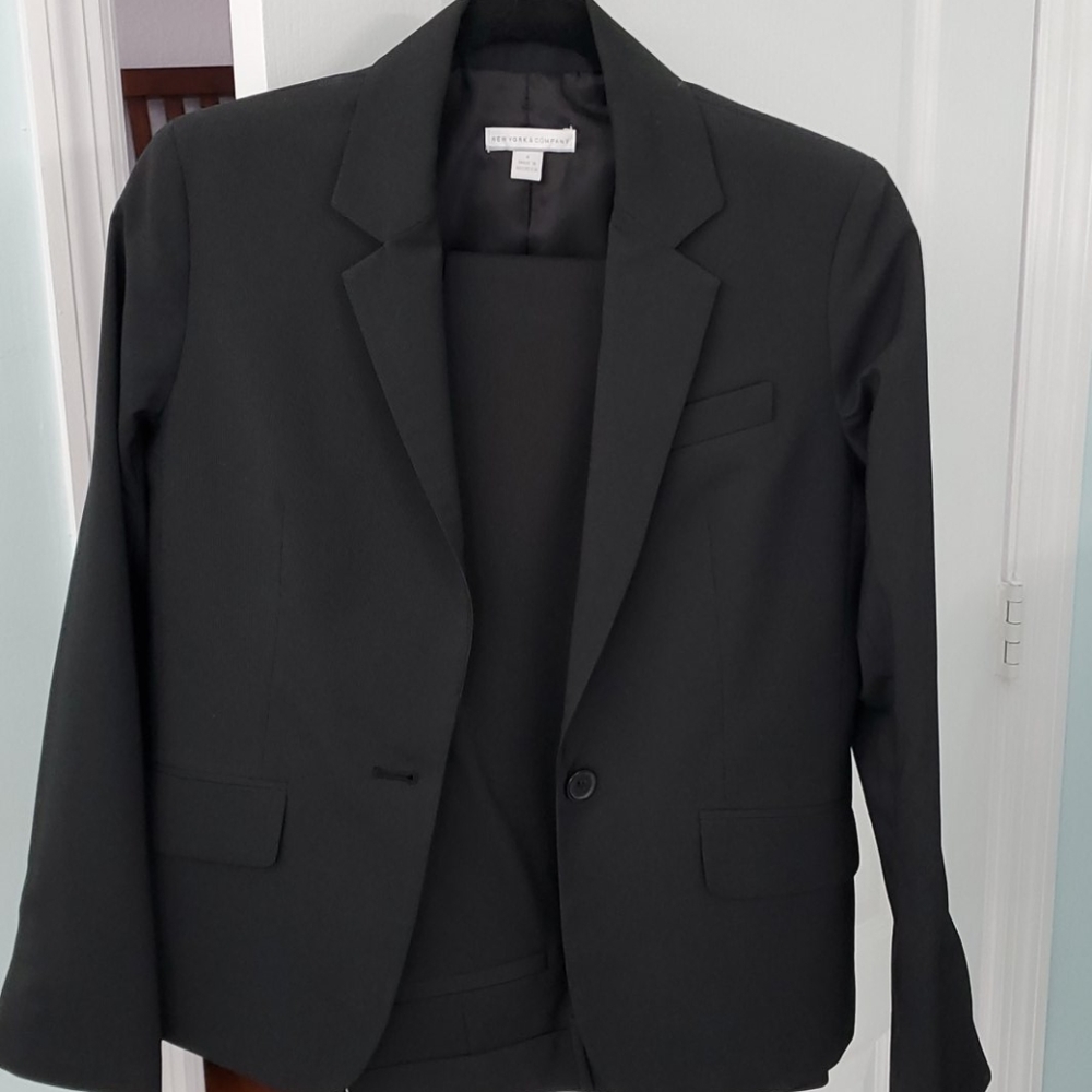 New York & Company Suit